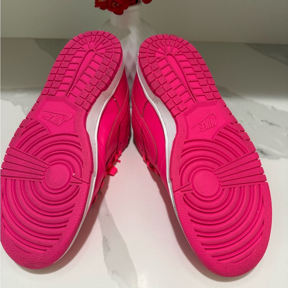 Nike Dunk Low, Hyper Pink - 9.5W - Picture 6 of 6